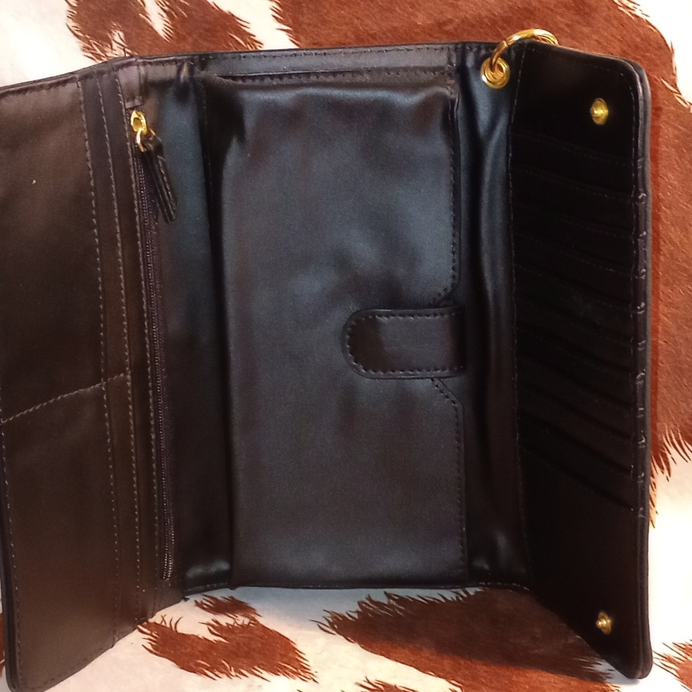 NWOT Navy/ dark blue Joy Mangano wallet - Picture 3 of 3